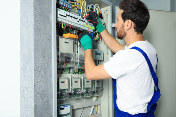 Best Circuit Breaker Repair  in Ravenswood, WV